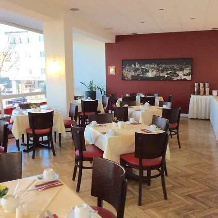 Hotel Jung 3*